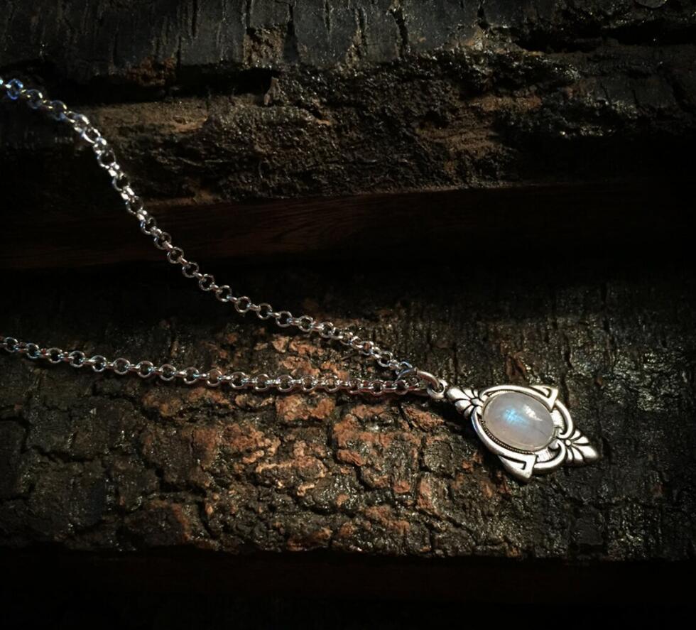 Boho Vintage Moon Necklace - product image 11