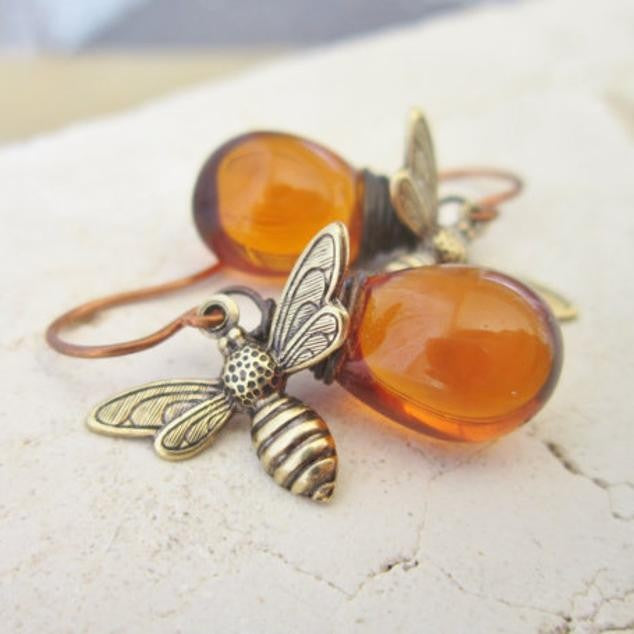 Vintage Statement Cross Bee Jewelry Set - product image 2
