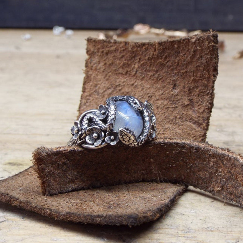 Vintage Floral Moon Ring - product image 3