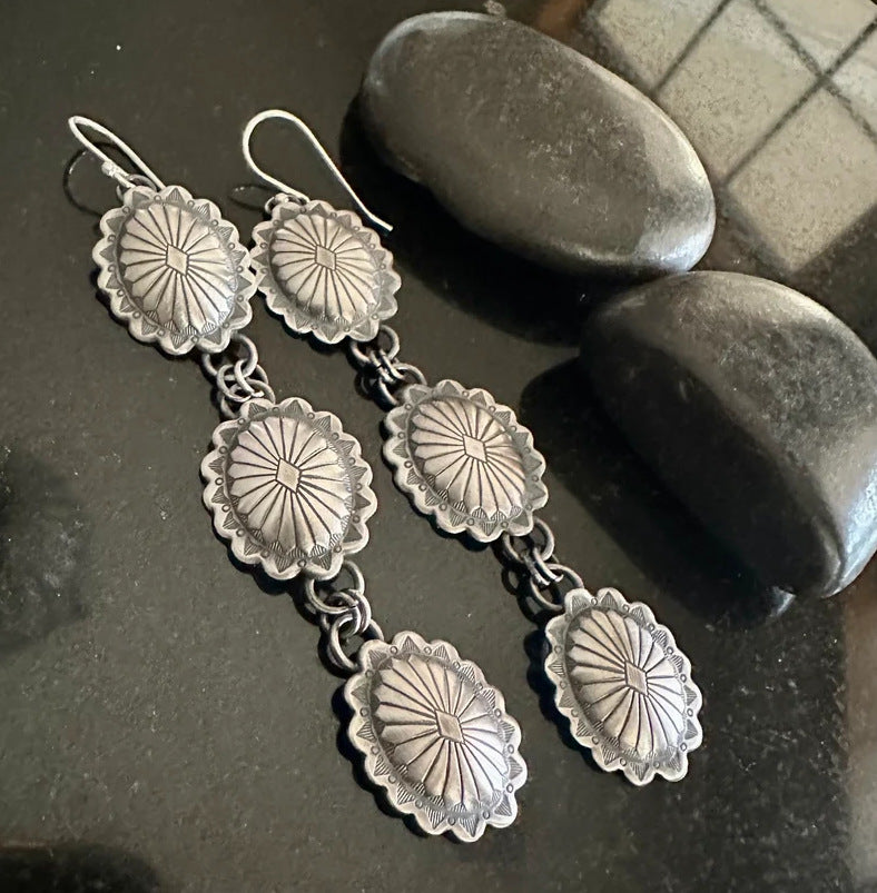 Boho Vintage Floral Earrings - product image 6
