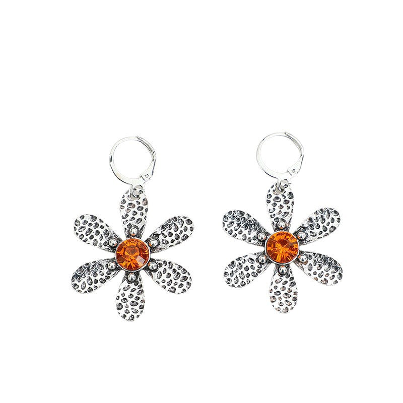 Vintage Floral Earrings - product image 5