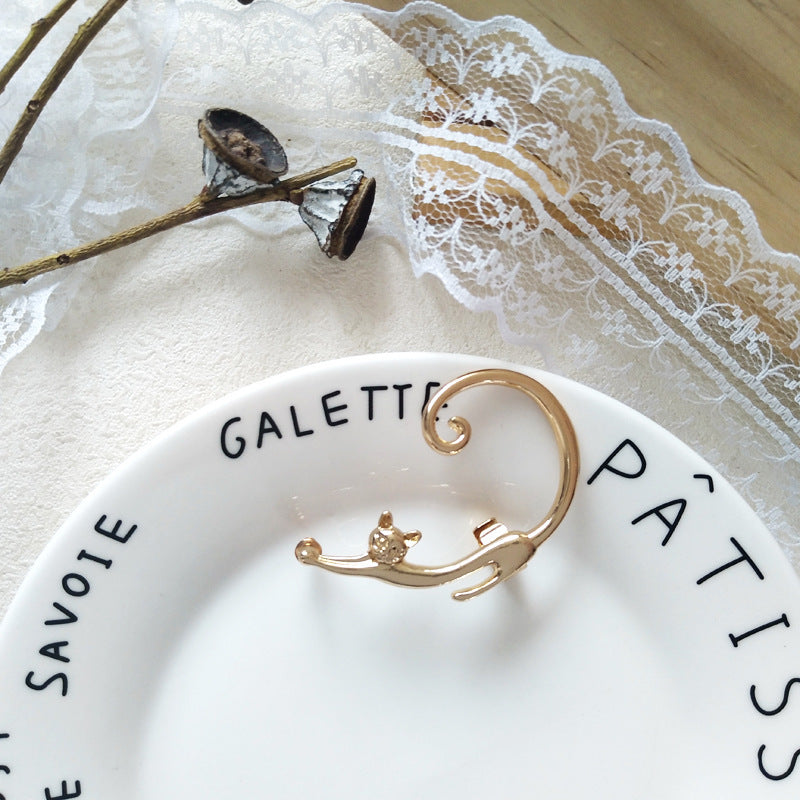 Simple Glossy Cat Earrings in Minimalist Style - Unique Cute Small Animal 3d