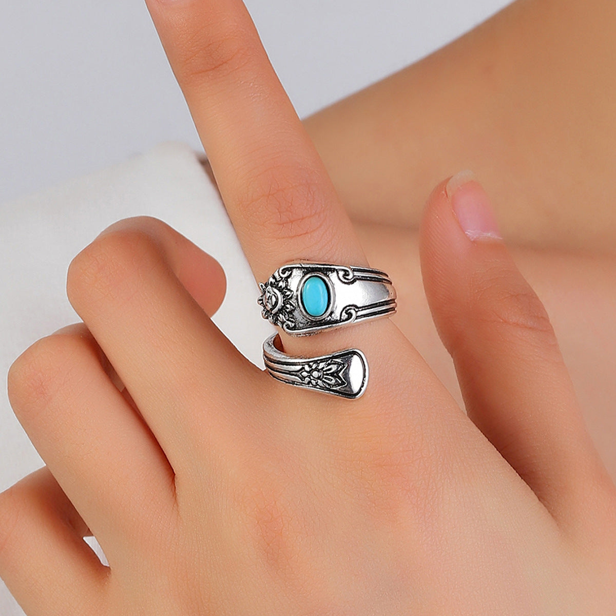 Vintage Floral Ring - product image 2