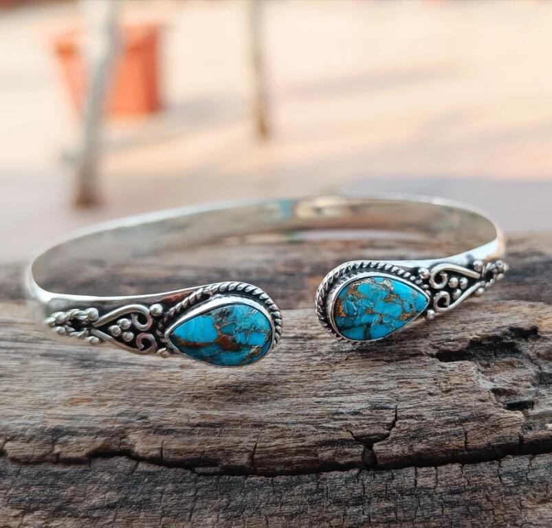Vintage Cross Bracelet - product image 19