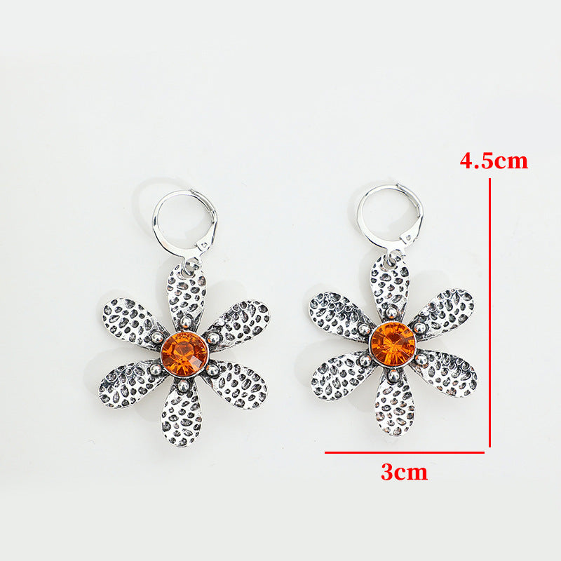 Vintage Floral Earrings - product image 9