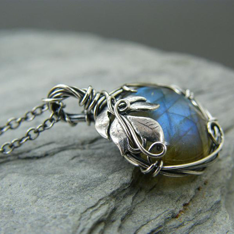 Vintage Moon Necklace for Women - product image 7