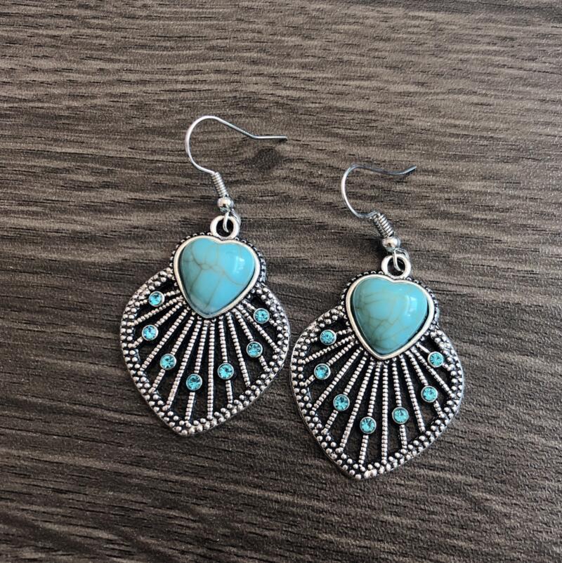 Turquoise Boho Vintage Heart Earrings - product image 3