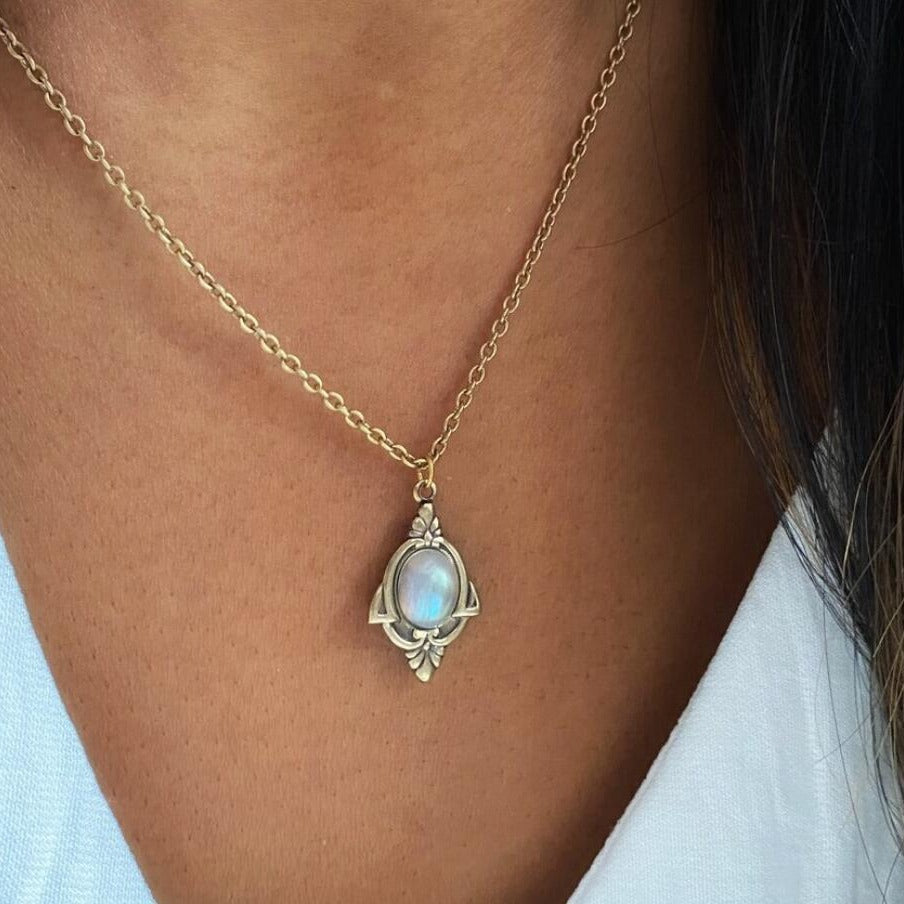 Boho Vintage Moon Necklace - product image 5