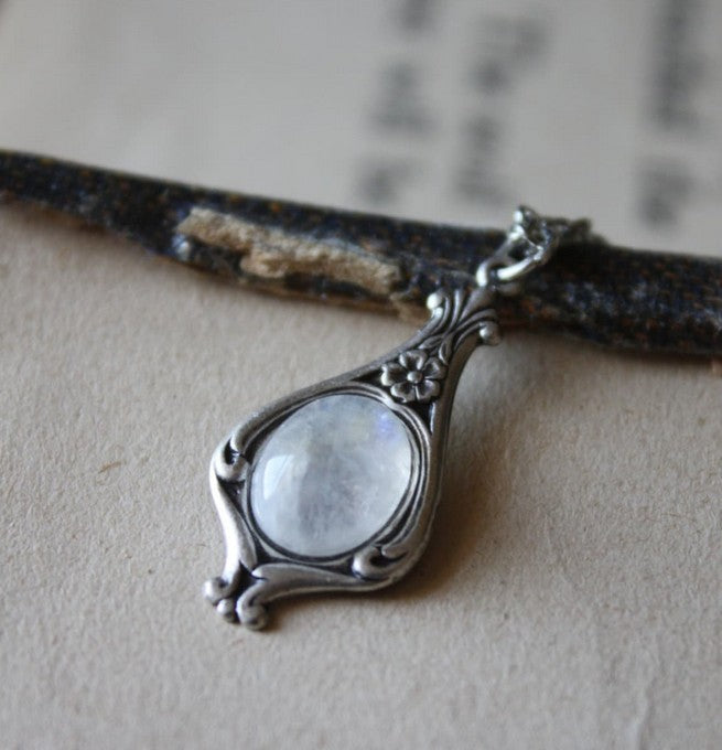 Vintage Floral Moon Necklace