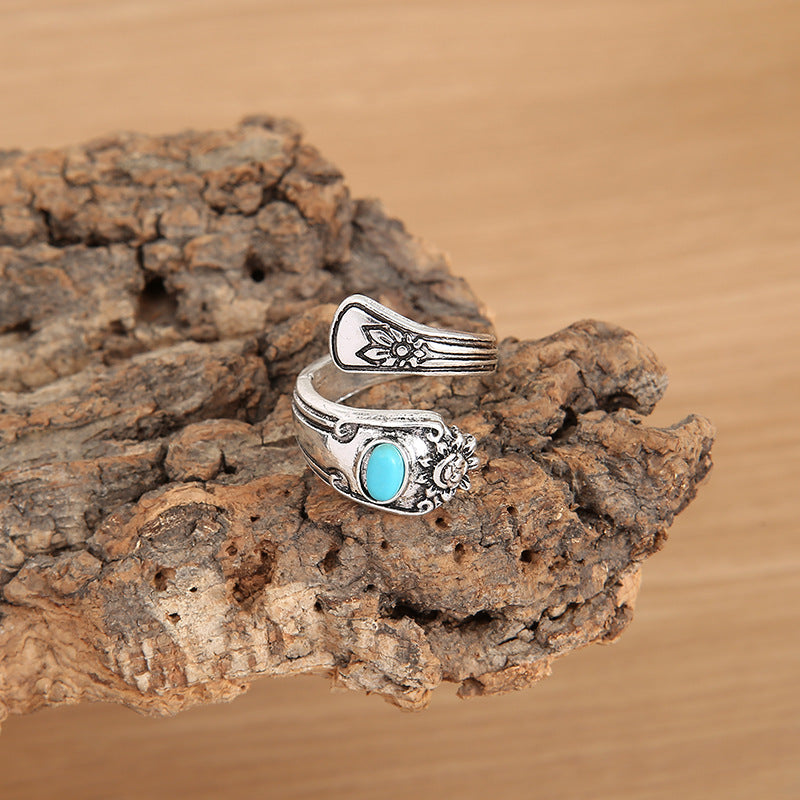 Vintage Floral Ring - product image 3