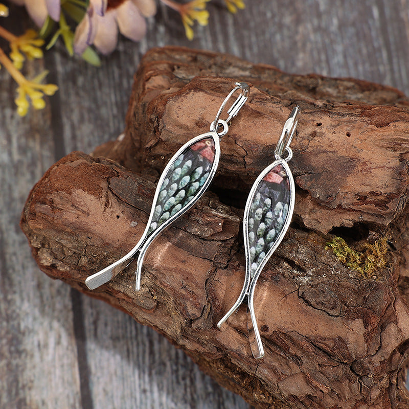 Vintage Resin Earrings - product image 3