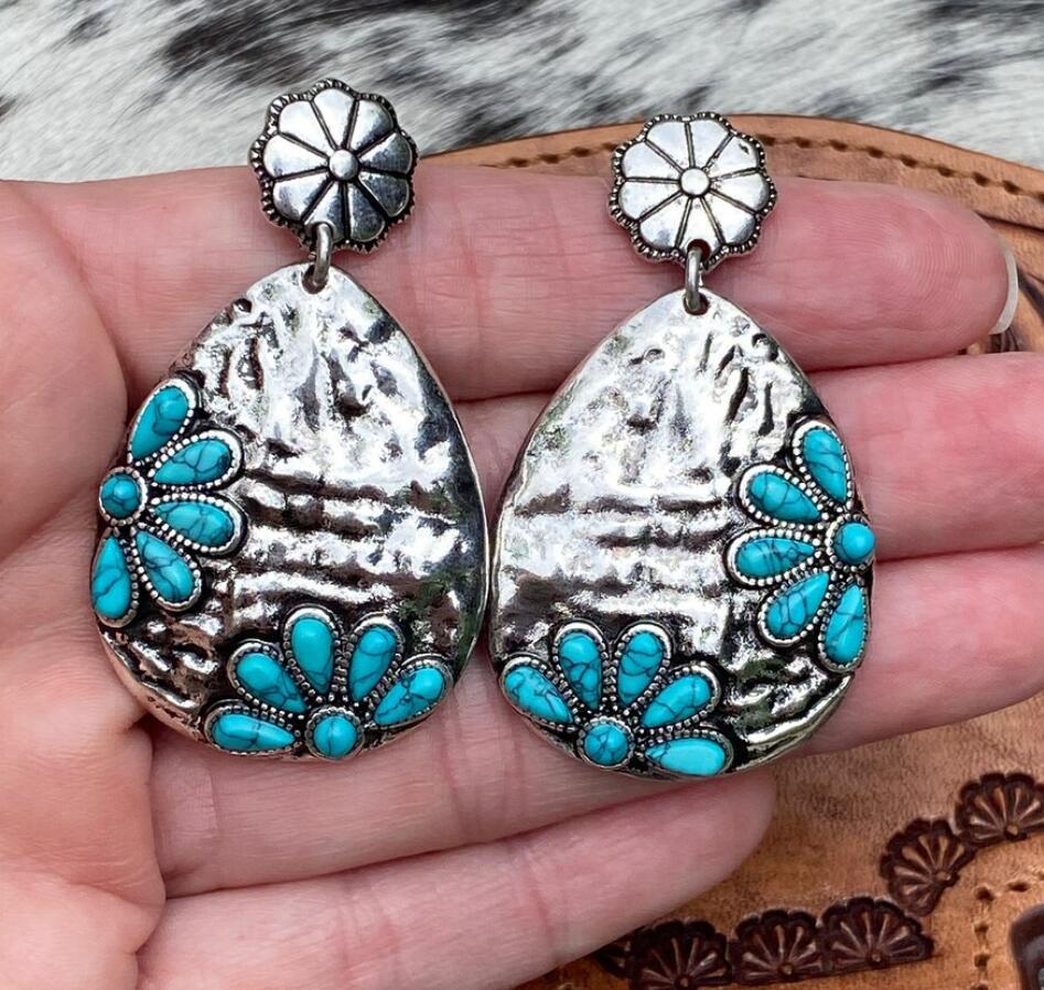 Turquoise Boho Vintage Earrings - product image 10