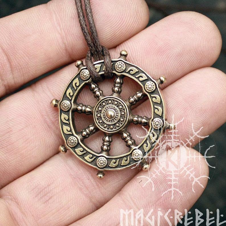 Vintage Necklace - product image 4
