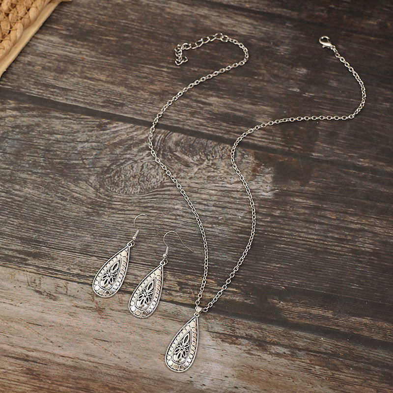 Vintage Jewelry Set - product image 2