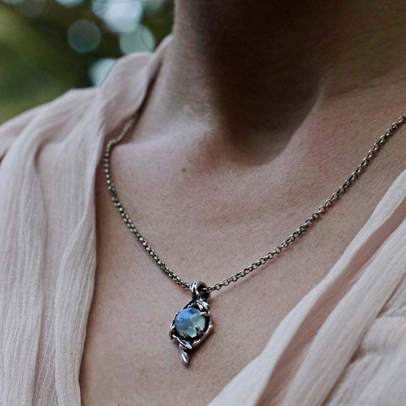 Vintage Moon Cross Necklace - product image 3