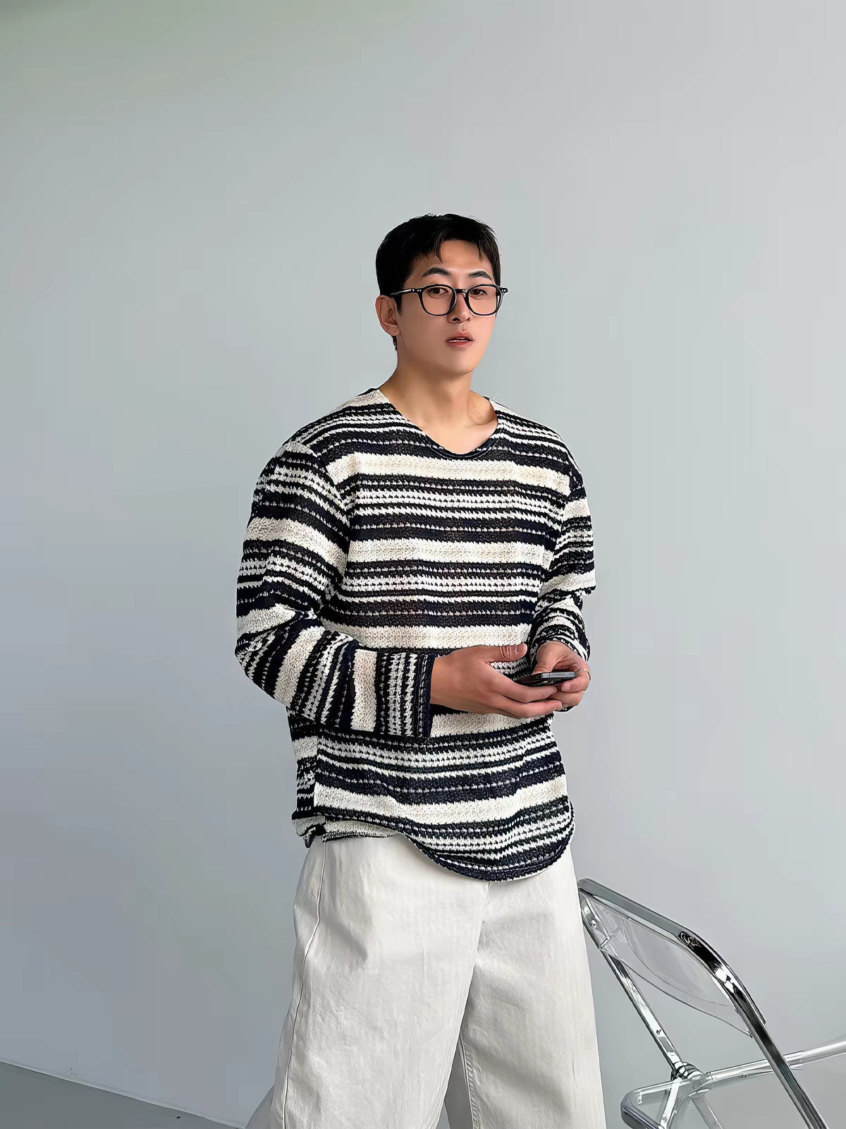 Men's Black and White Striped Long Sleeve T-shirt, Korean Lazy-style Loose Sun Protection Knit Top for Summer