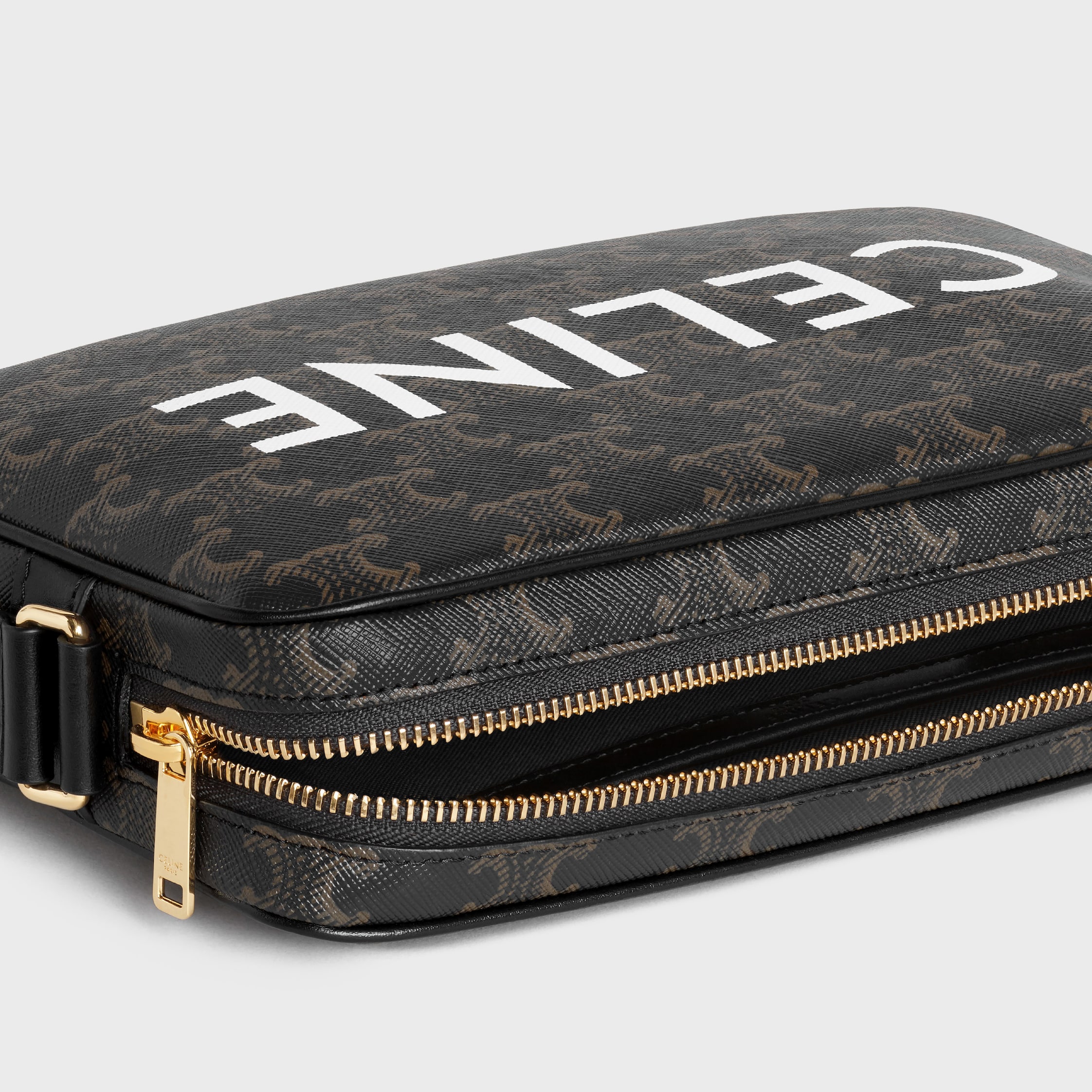 ミディアム メッセンジャーバッグ / CELINEプリント入りトリオンフキャンバス