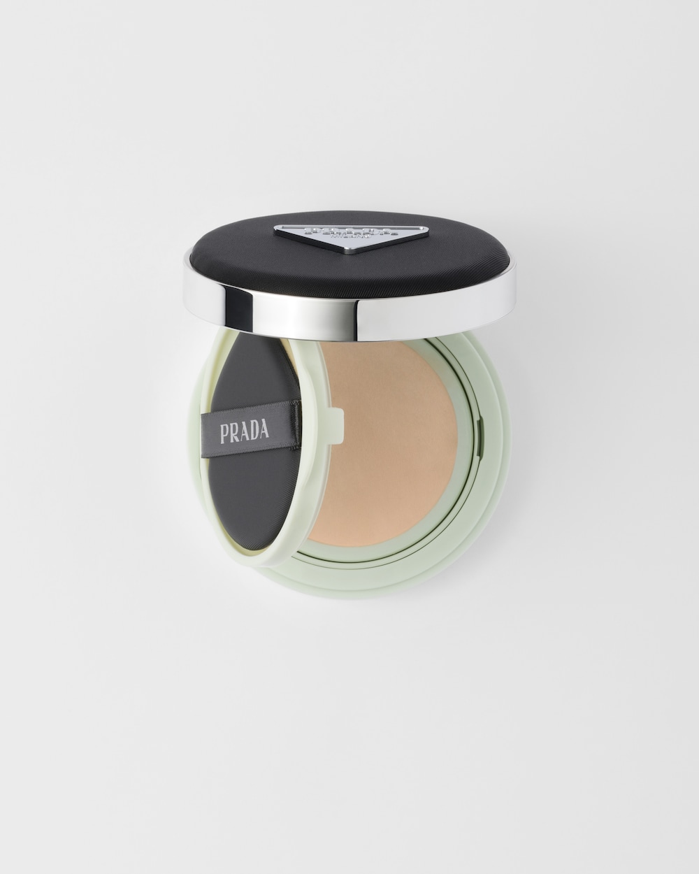 プラダ Reveal Mesh Cushion Foundation - LN10 - LIGHT NEUTRAL