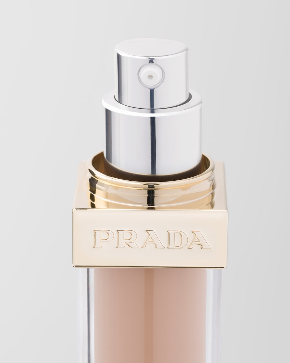 プラダ Reveal Skin optimizing foundation - LN5 - LIGHT NEUTRAL