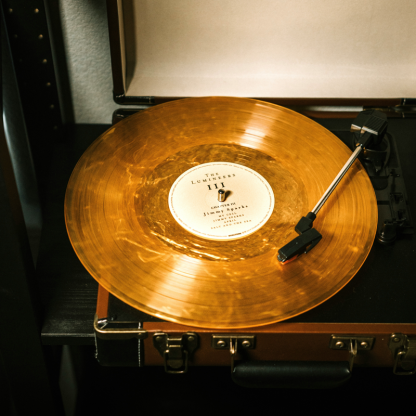 Auryvox Heritage VT-80: The Portable Turntable Experience – Authentic Vinyl Playback in a Classic Suitcase Form