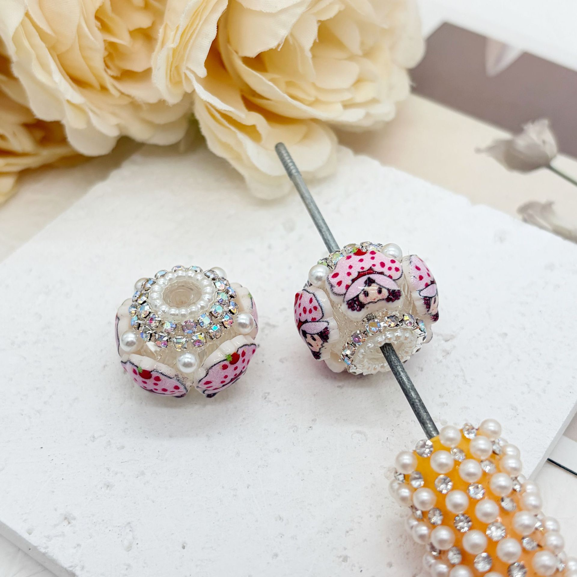 Strawberry Girl Printed Spacer Beads, Pearl Rhinestone Craft Beads for DIY Pen Making & Jewelry Accessories
