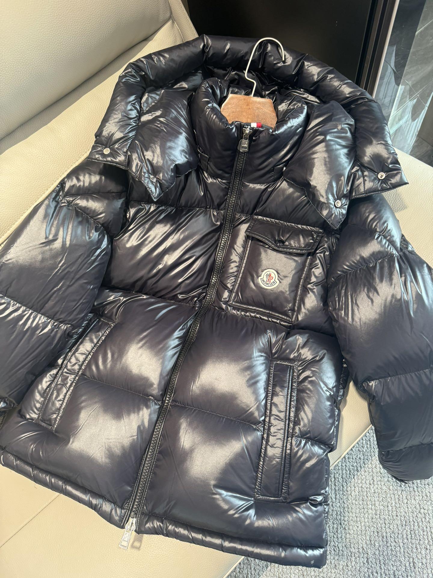 【限定新モデル】MONCLER Montbeliard ダウンジャケット