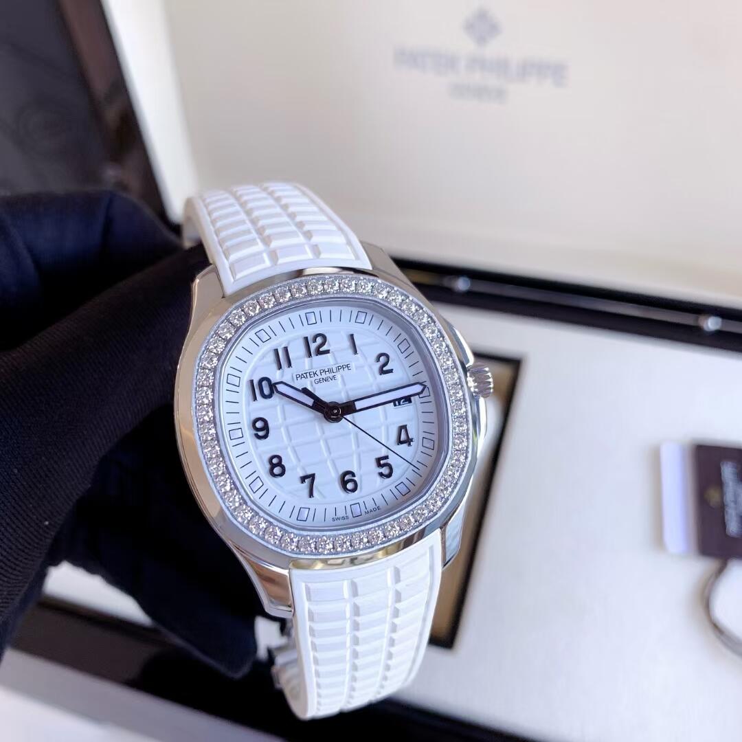 Patek Philippe アクアノート-5267/200A -010