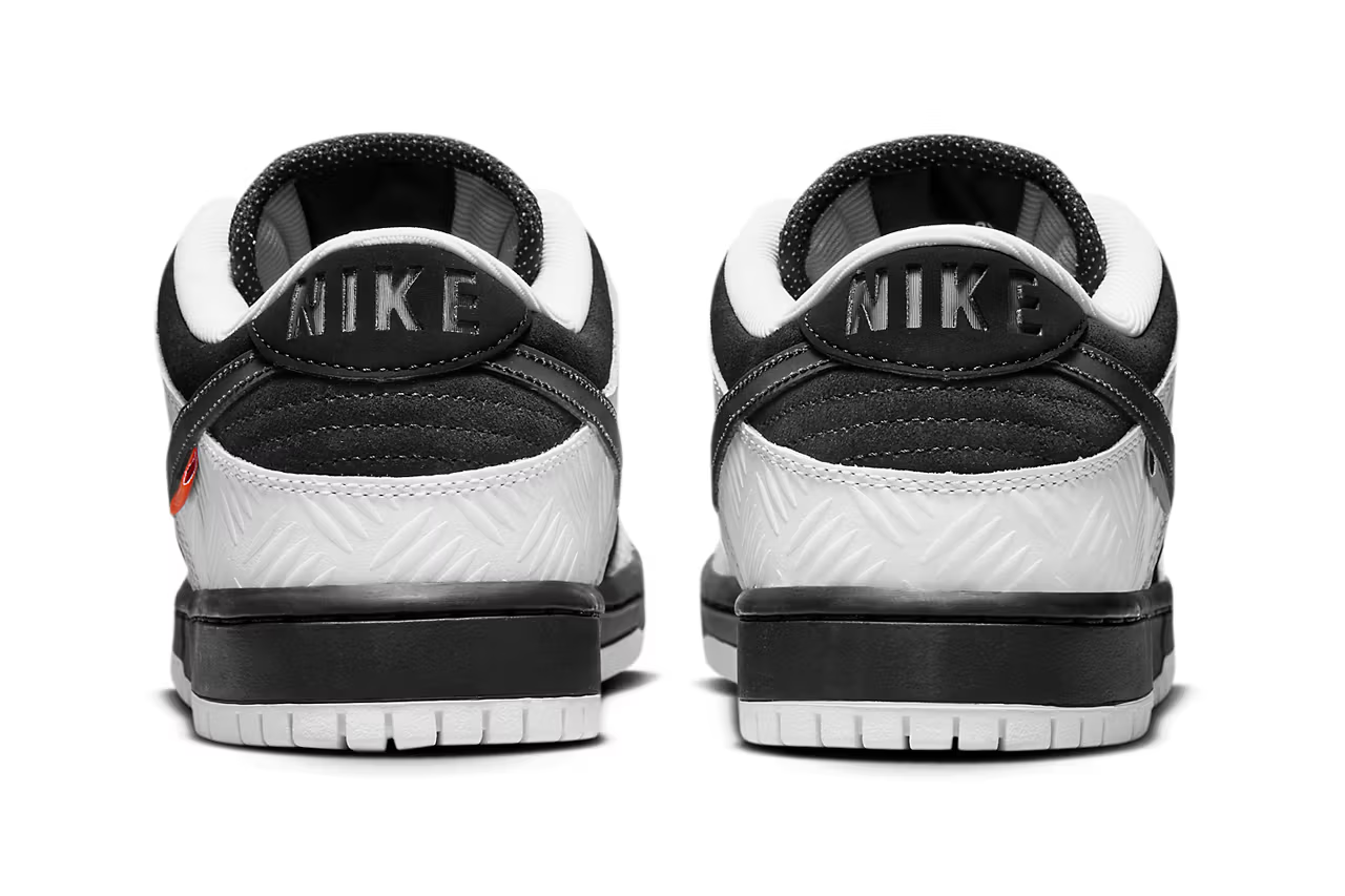 TIGHTBOOTH × Nike SB Dunk Low "White/Black"