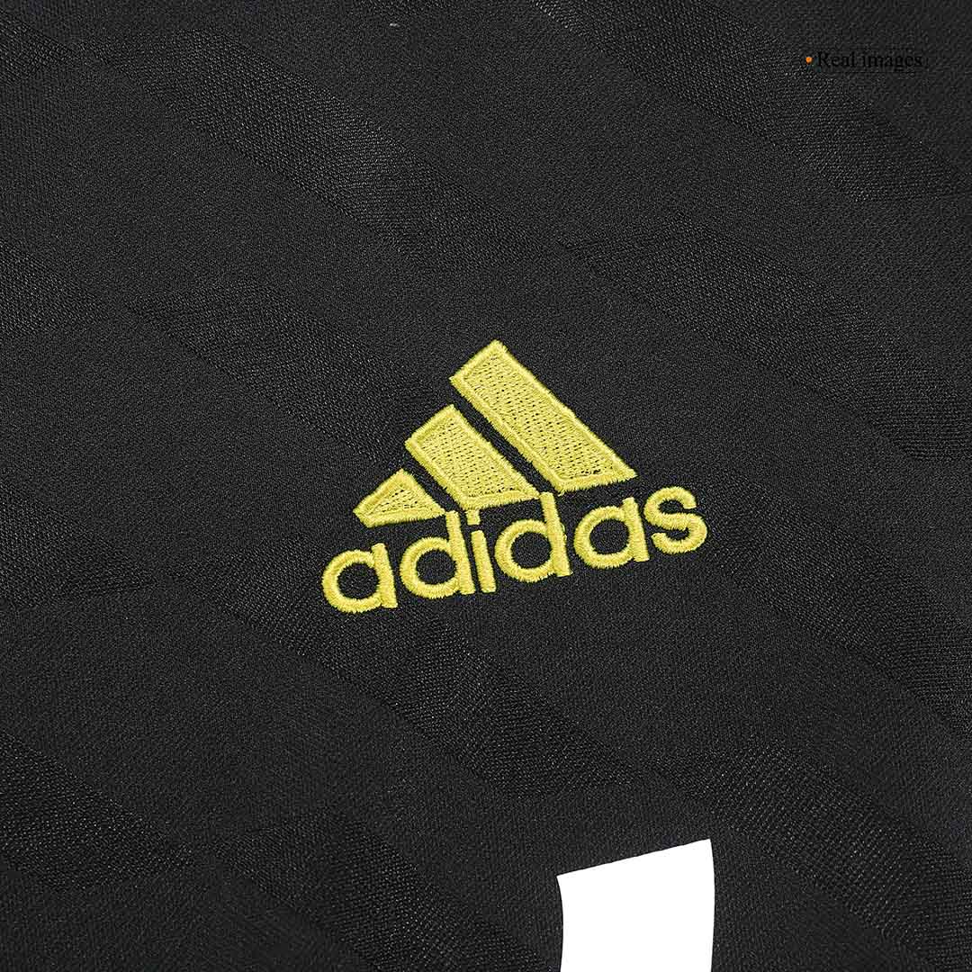Retro Real Madrid Mens Away Soccer Jersey 2011/12 Black
