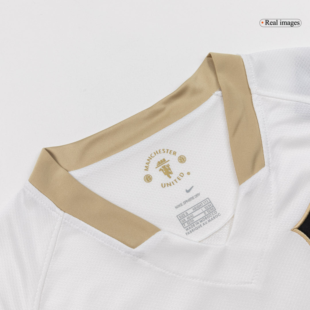 Retro Manchester United Mens Away Soccer Jersey 2006/07 White