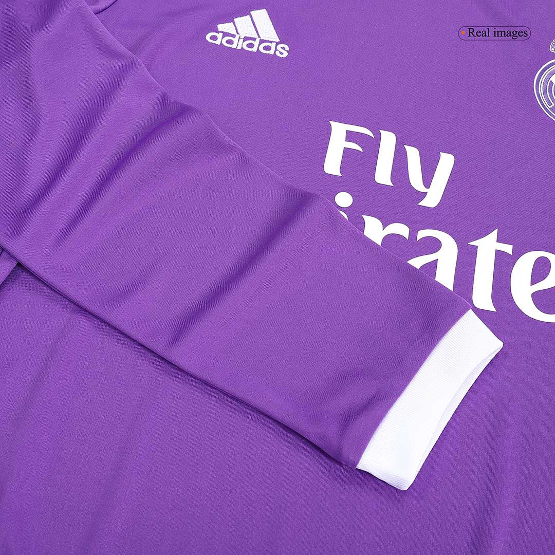 Retro MODRIĆ #19 Real Madrid Mens Away Long Sleeve Soccer Jersey 2016/17 Purple