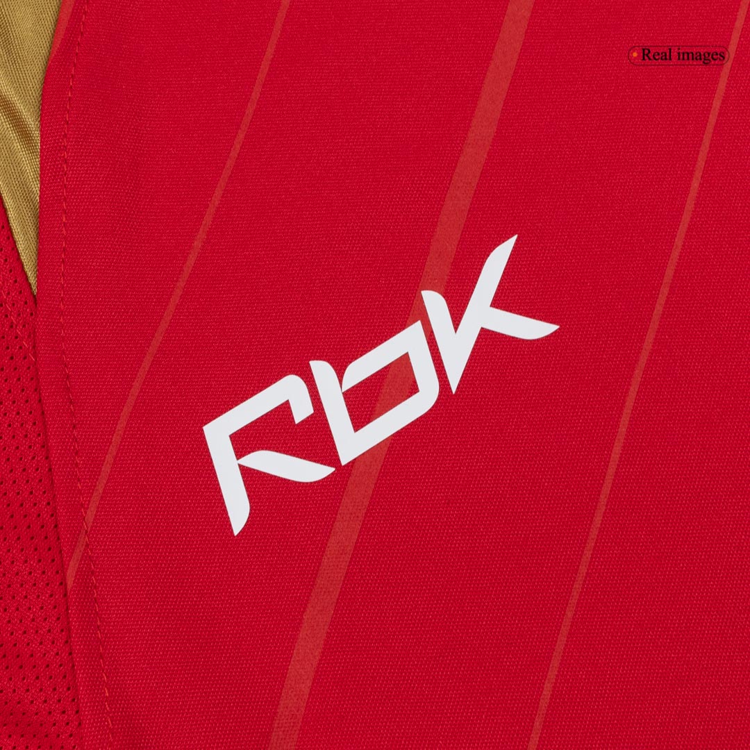 Retro Liverpool Mens Home Soccer Jersey 2005/06 Red