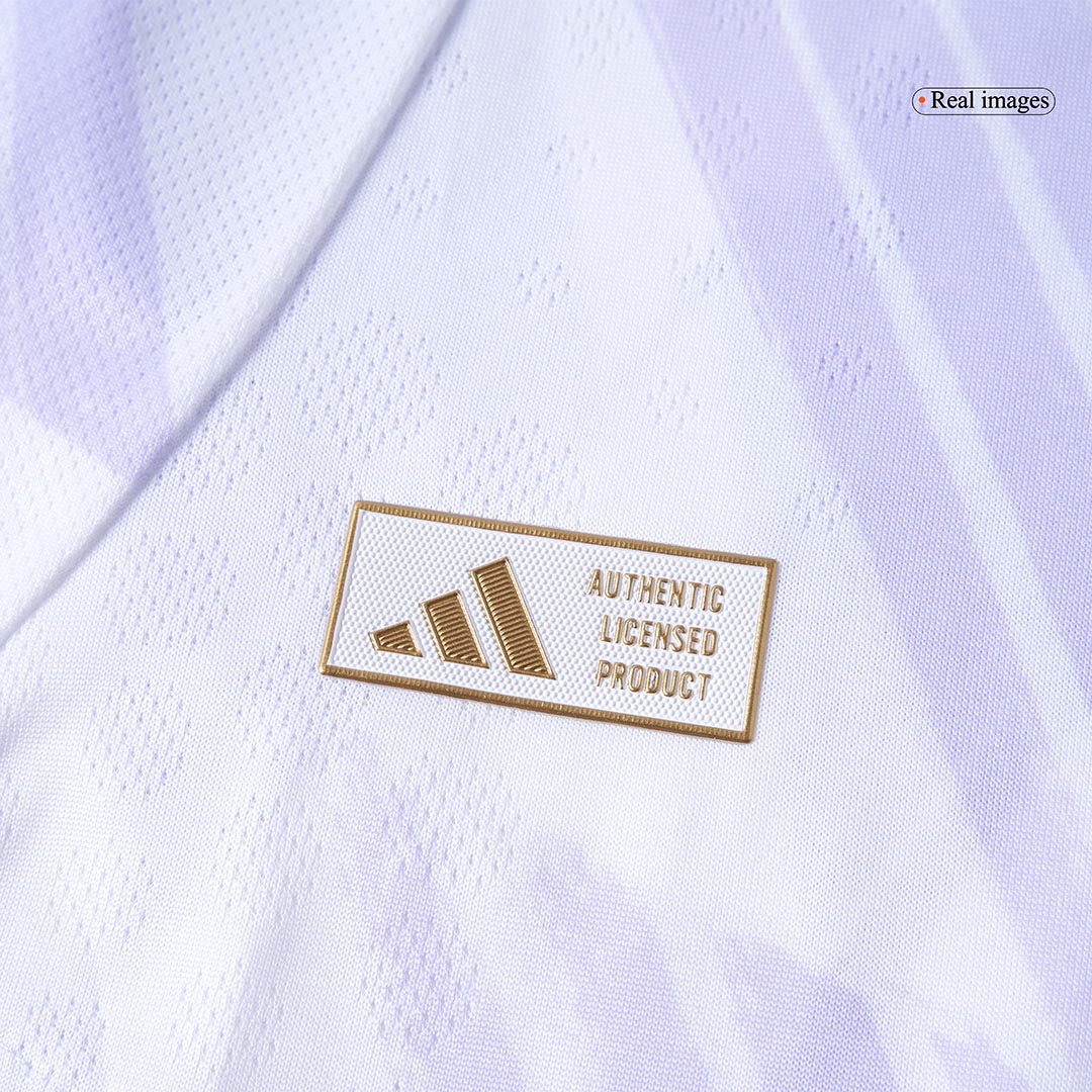 B.FERNANDES #8 Manchester United Mens Away Soccer Jersey 2025/26 White - Player Version