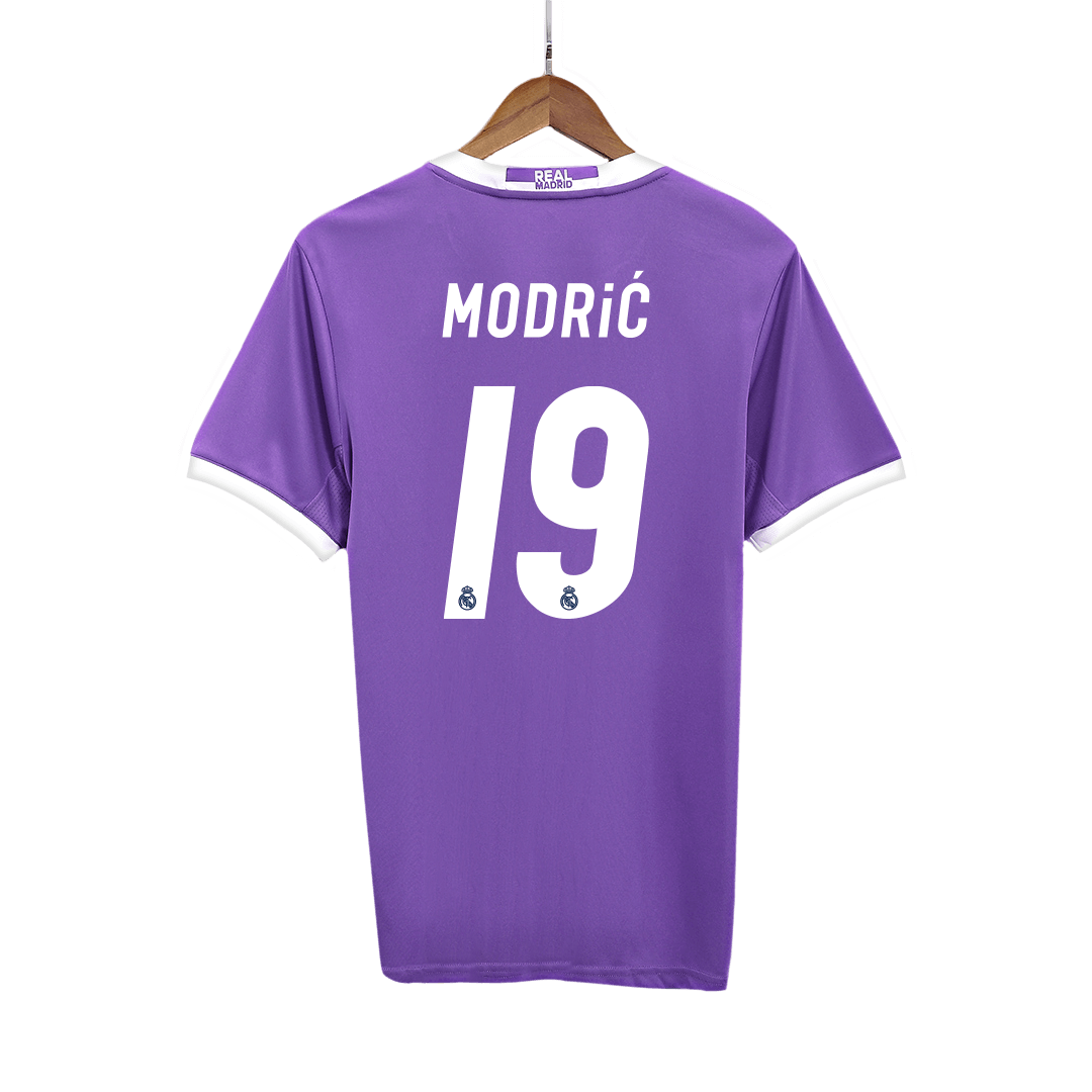 Retro MODRIĆ #19 Real Madrid Mens Away Soccer Jersey 2016/17 Purple