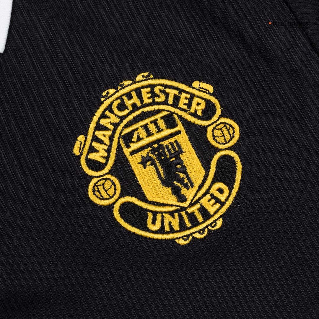 Retro Manchester United Mens Away Long Sleeve Soccer Jersey 1998 Black