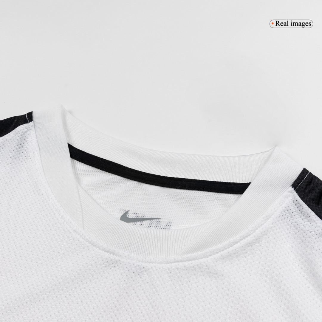 Retro Manchester United Mens Away Soccer Jersey 2010/11 White