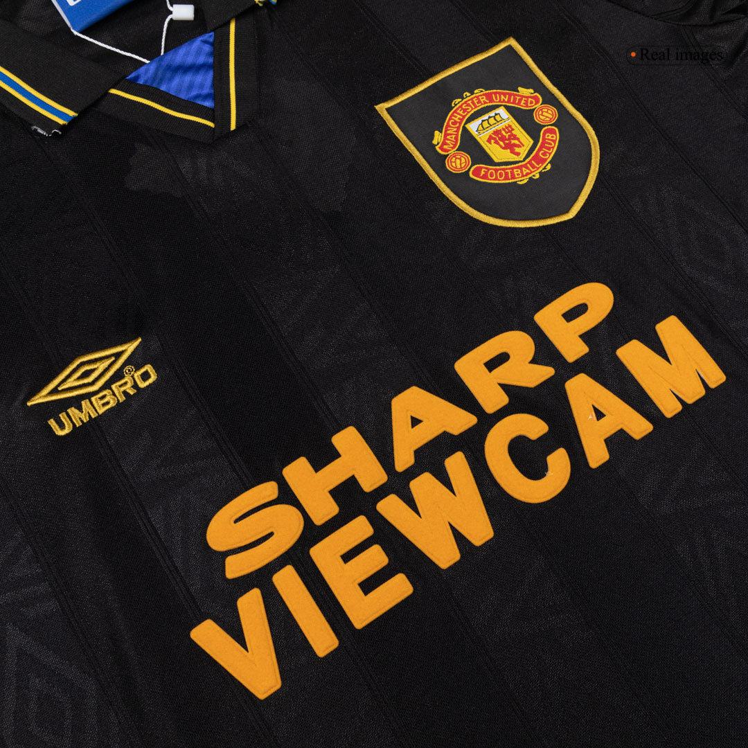 Retro Manchester United Mens Away Long Sleeve Soccer Jersey 1993/94 Black