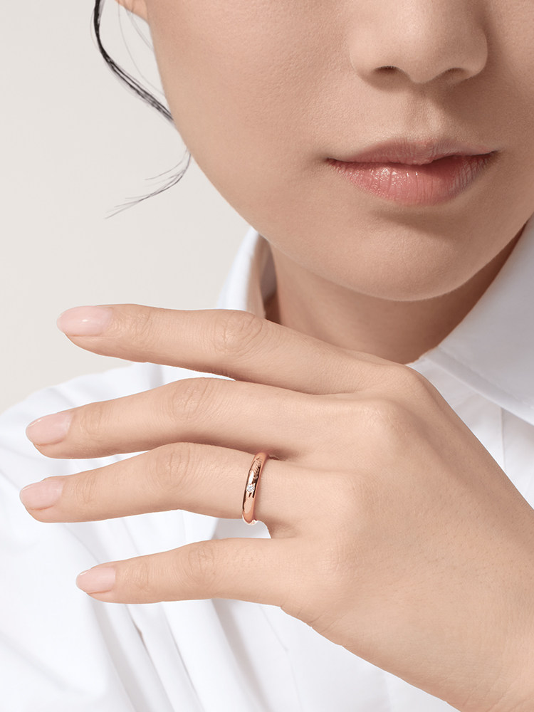 Cartier C de Cartier Wedding Band Collection: Timeless Elegance & A Promise of Love