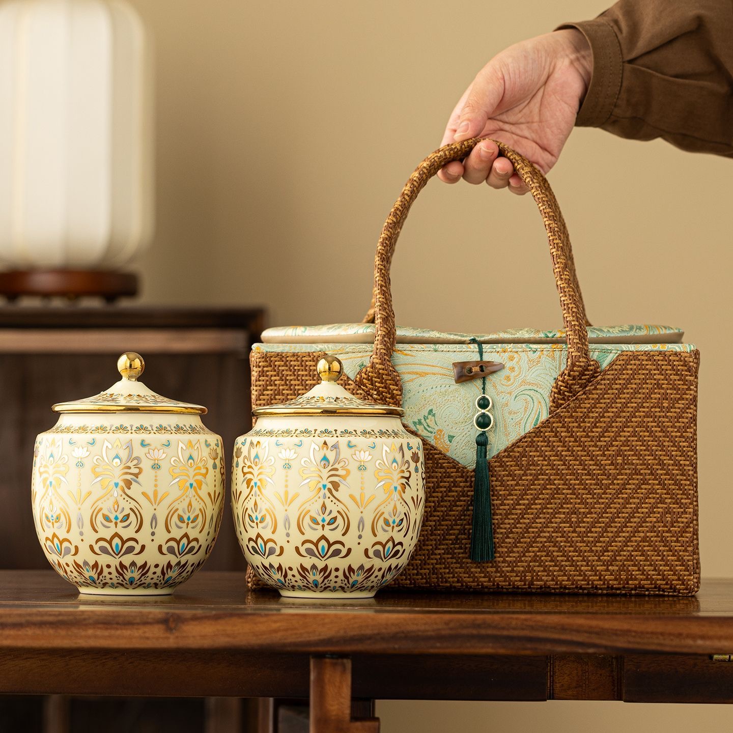 AuienTea Jasmine Green Tea Gift Set, Twin Gilded Floral‑Pattern Ceramic Caddies, Brocade Woven Hand‑held Gift Basket, Scented Tea for Holiday & Business Gifting