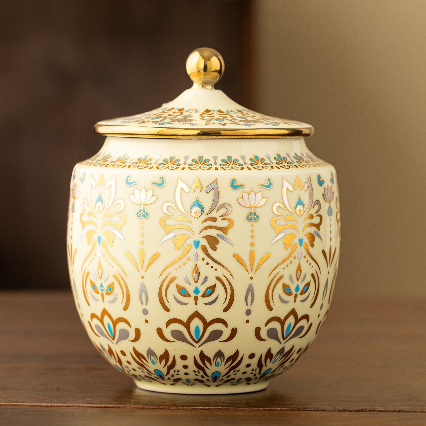 AuienTea Jasmine Green Tea Gift Set, Twin Gilded Floral‑Pattern Ceramic Caddies, Brocade Woven Hand‑held Gift Basket, Scented Tea for Holiday & Business Gifting