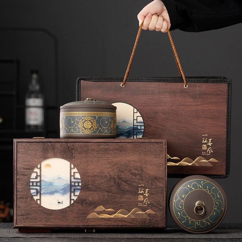 AuienTea Chinese Green Tea Gift Set, Retro Pattern Purple‑Clay Tea Caddy, Wooden Hollow‑Out Gift Box, Ideal for Holiday & Business Gifting