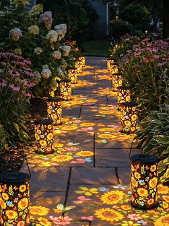 Sunflower Solar Lantern beautiful lighting effect dynamic preview