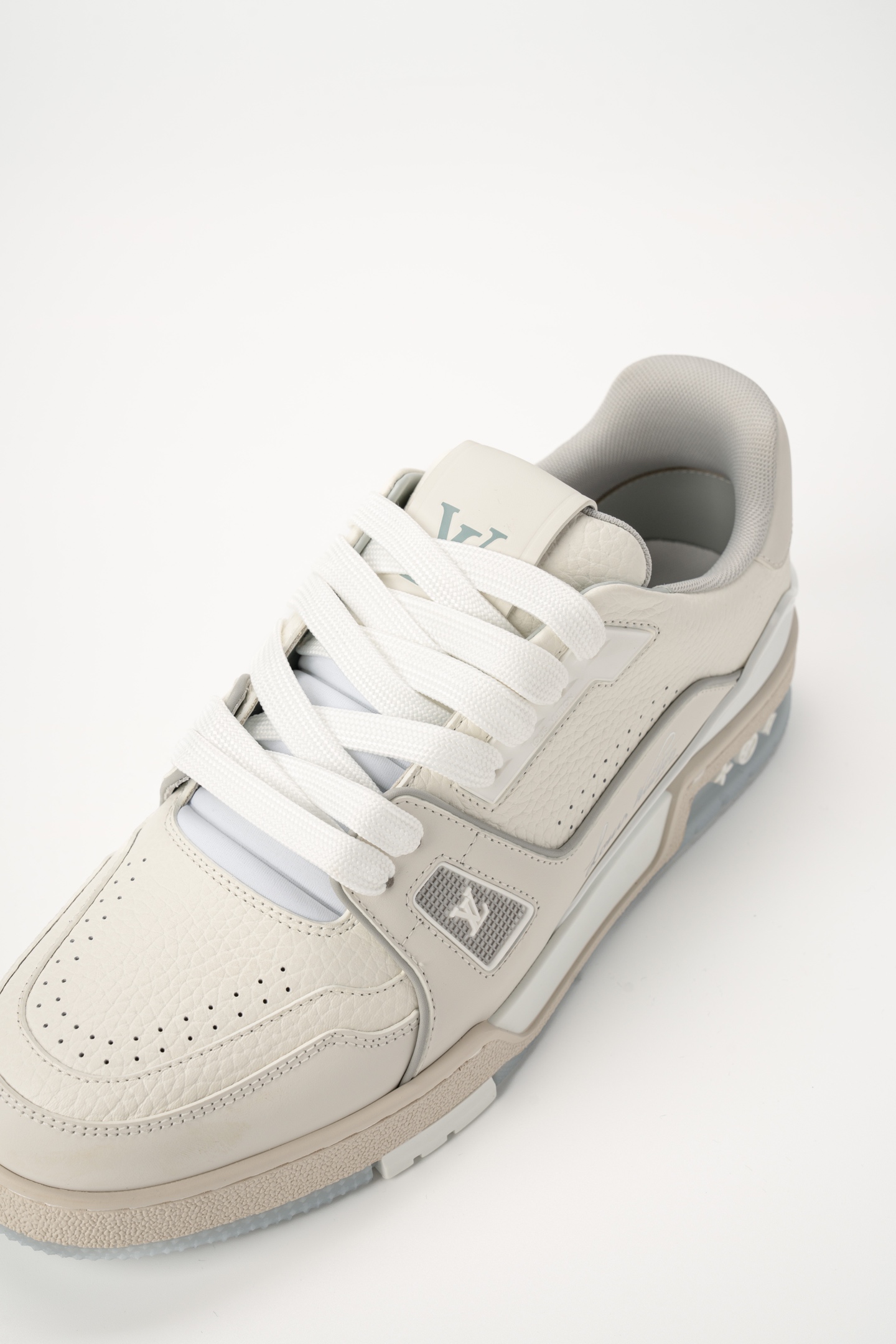 lv trainer 白水泥 下定鏈接