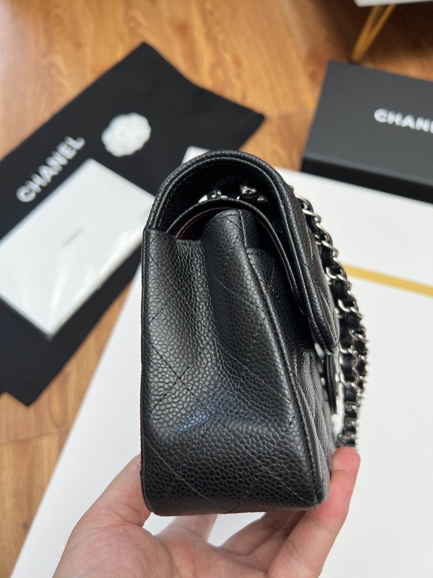SMALL CLASSIC HANDBAG