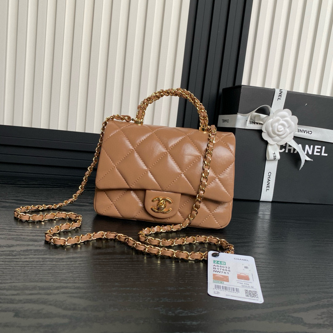 Mini flap with handle