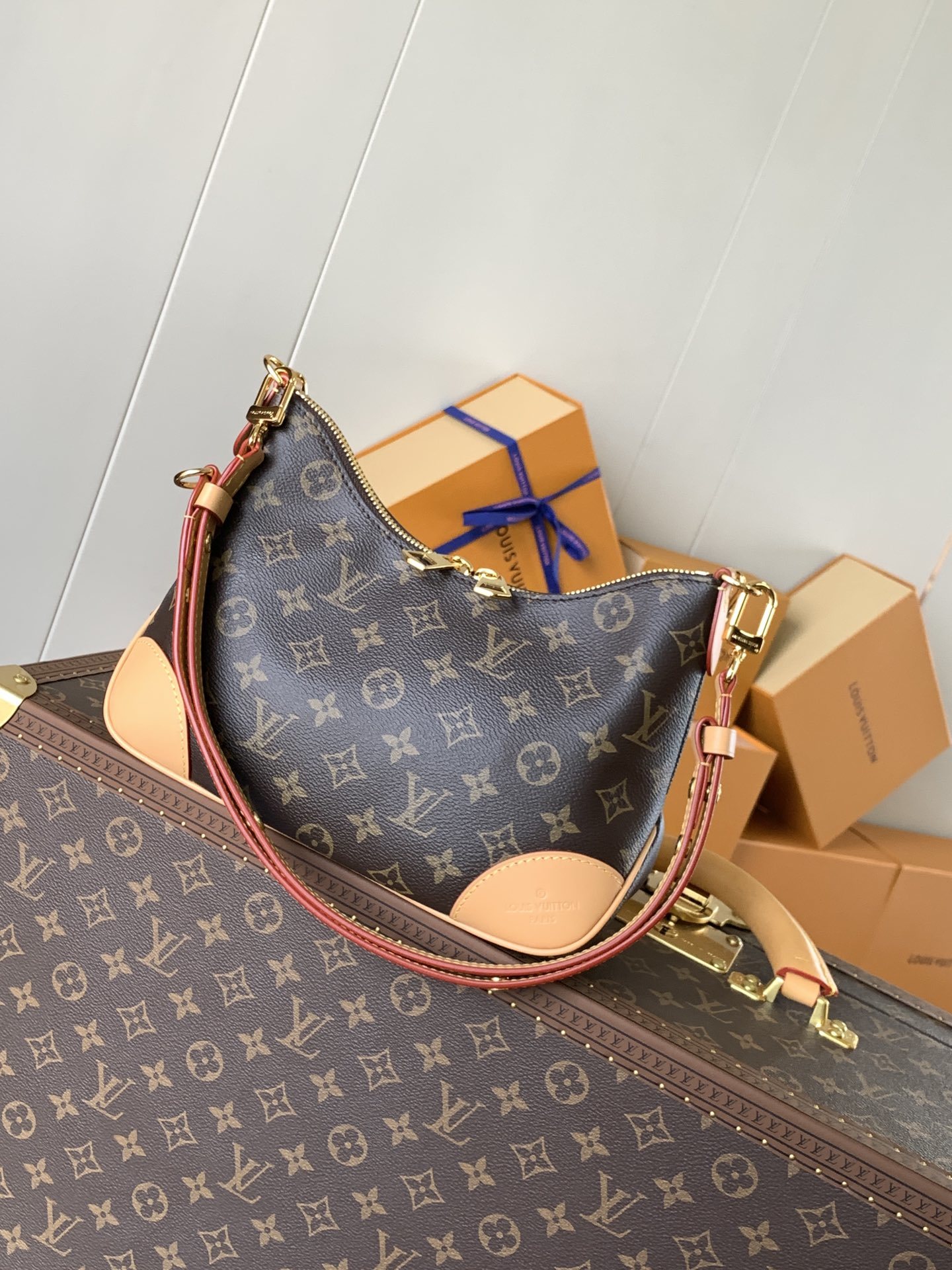LV Boulogne Handbag M45832