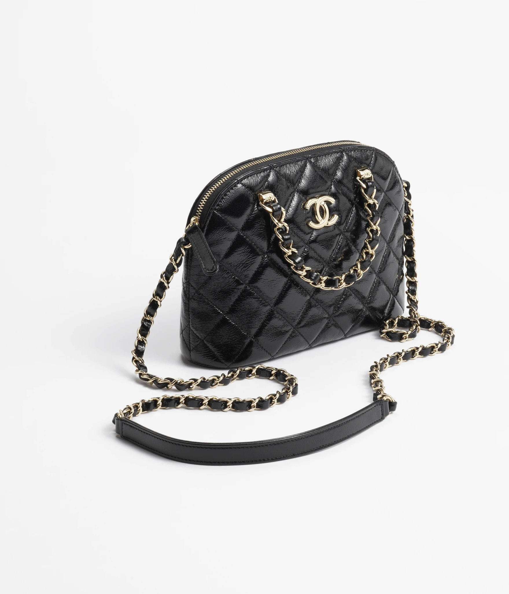 Chanel shell bag AS3969