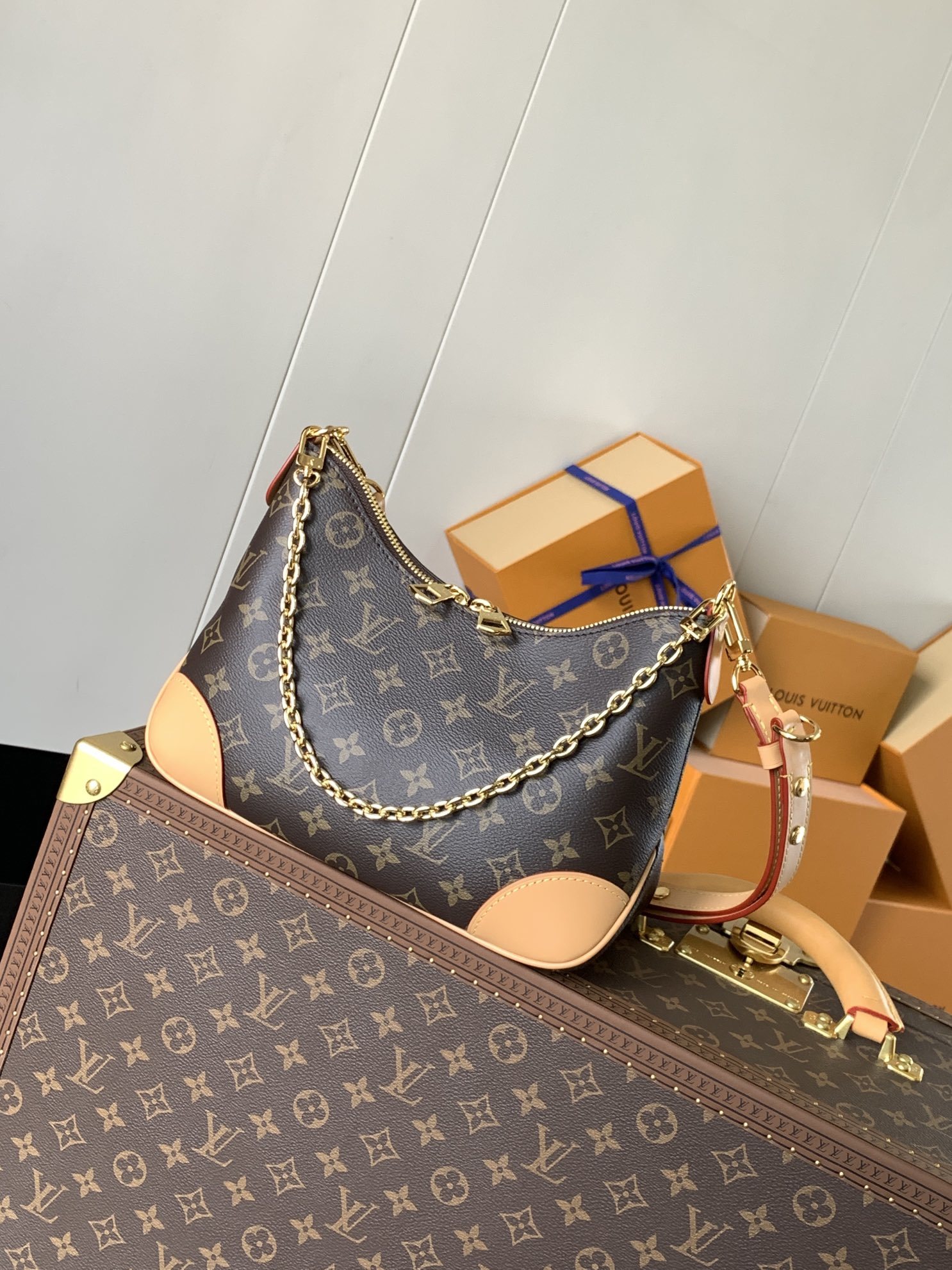 LV Boulogne Handbag M45832