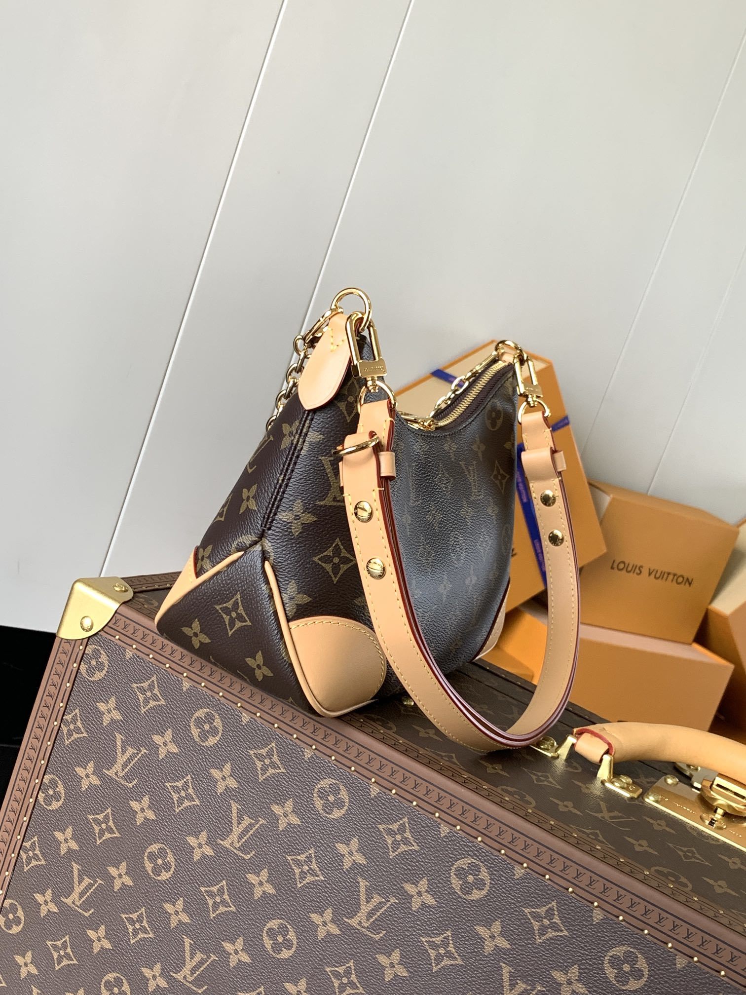 LV Boulogne Handbag M45832