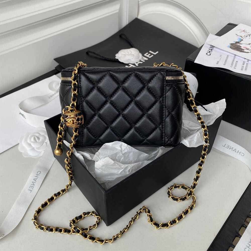 Chanel VANITY WITH CHAIN